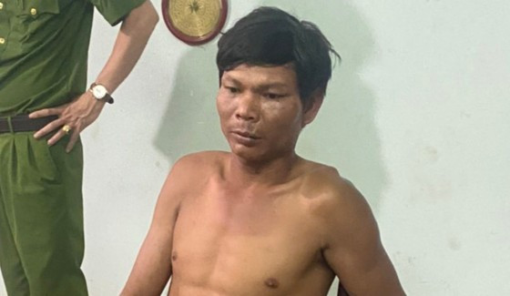 Hung thủ Điểu Sắc lúc bị bắt