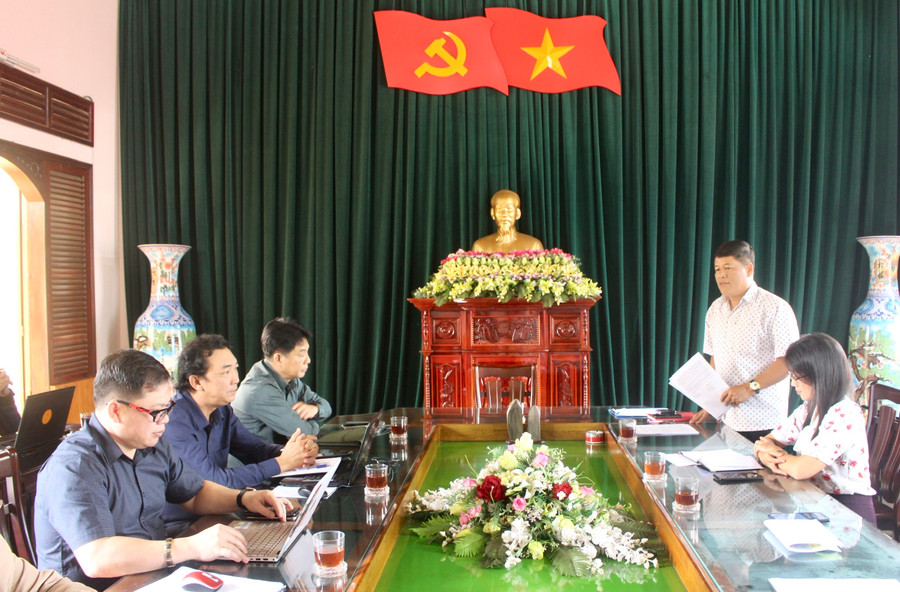 Quang cảnh buổi làm việc giữa Báo Gia Lai, Đài Phát thanh-Truyền tỉnh với Huyện ủy, UBND Đak Đoa về công tác tuyên truyền và phát hành báo Đảng. Ảnh: Phan Lài
