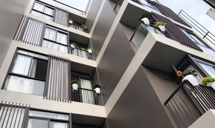 Nhiều nhà đầu tư đang rót tiền vào phòng trọ, chung cư mini để cho thuê. Ảnh: TL