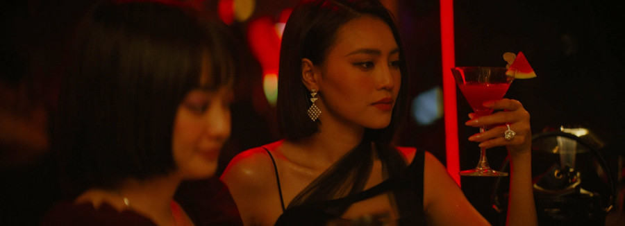 Nhân vật Ms. Q của Lan Ngọc bị vùi dập tơi tả trong phim mới. Ảnh: ĐPCC