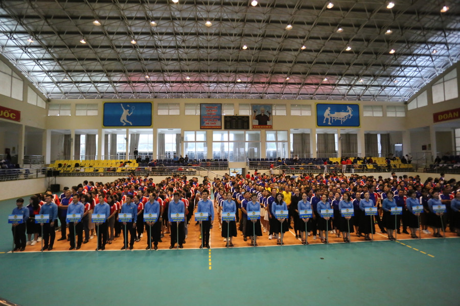 Gần 600 vận động viên tranh tài tại Hội thao Ảnh: Văn Ngọc