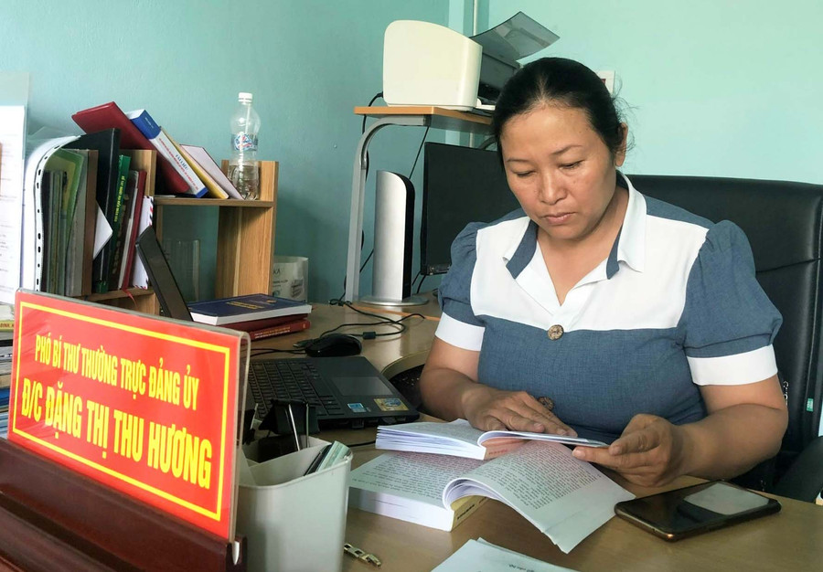 Chị Đặng Thị Thu Hương hiện là Phó Bí thư Thường trực Đảng ủy phường Hội Thương. Ảnh: Phương Dung