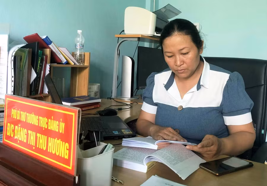 Chị Đặng Thị Thu Hương hiện là Phó Bí thư Thường trực Đảng ủy phường Hội Thương. Ảnh: Phương Dung