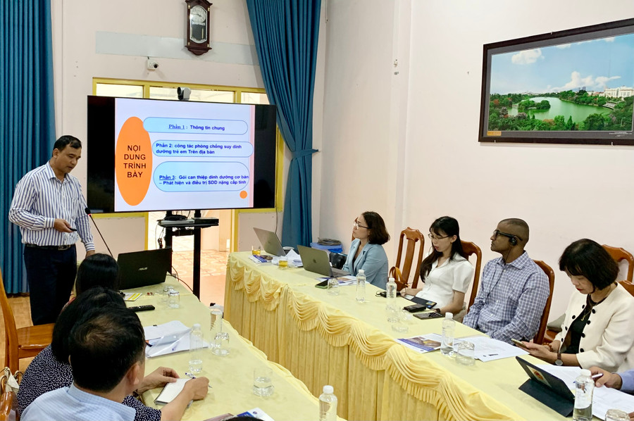 Ông Đinh Hà Nam-Phó giám đốc Sở Y tế Gia Lai thông tin về tình hình điều trị cho trẻ em SDD cấp tính nặng trên địa bàn tỉnh. Ảnh: Như Nguyện Ông Đinh Hà Nam- Phó giám đốc Sở Y tế Gia Lai thông tin về tình hình điều trị cho trẻ em SDD cấp tính nặng trên địa bàn tỉnh. Ảnh: Như Nguyệ