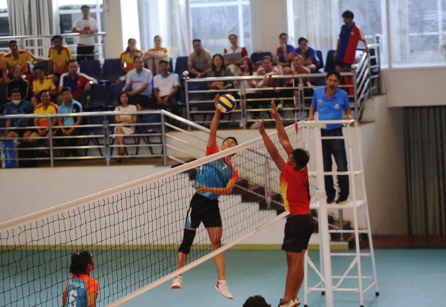 Các màn tranh tài đã diễn ra hấp dẫn và gay cấn. Ảnh: Văn Ngọc