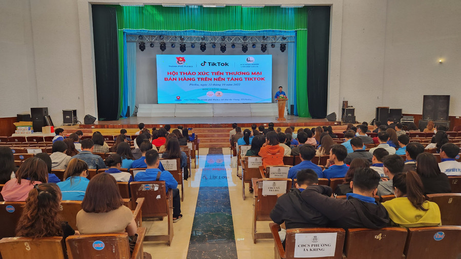 Quang cảnh Hội thảo xúc tiến thương mại bán hàng trên nền tảng Tiktok. Ảnh: Minh Nhật Quang cảnh Hội thảo xúc tiến thương mại bán hàng trên nền tảng Tiktok. Ảnh: Minh Nhật