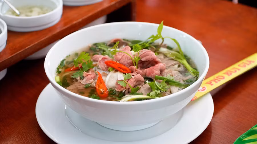 Năm 2021, phở từng được quảng bá trên trang chủ Google của 20 quốc gia và lãnh thổ. Ảnh: Lê Nam