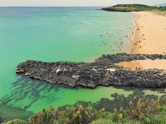 Bãi Xép xã An Chấn, huyện Tuy An. Ảnh: Phu Yen Tourist