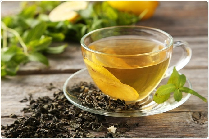 Theo một nghiên cứu của Nhật, uống trà xanh mỗi ngày có thể cải thiện các chỉ số xét nghiệm máu về gan. Ảnh: Shutterstock