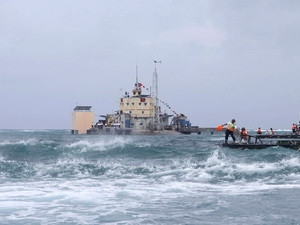 Đảo Đá Lớn thuộc quần đảo Trường Sa (Việt Nam). Đảo Đá Lớn thuộc quần đảo Trường Sa (Việt Nam).