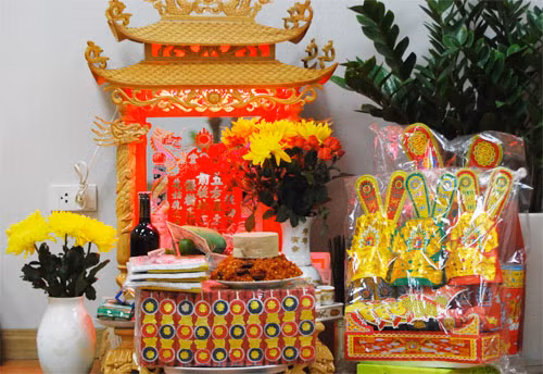 Lễ cúng ông Công, ông Táo vào 23 tháng Chạp hàng năm.