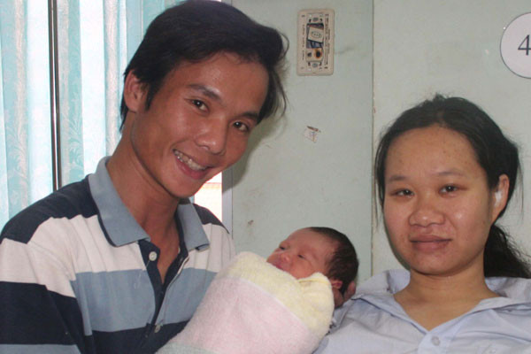 Niềm hạnh phúc khi có thêm 1 thành viên mới trong gia đình của anh chị Huỳnh Ngọc Khánh-Đoàn Thị Minh Hiển (TP. Pleiku) 