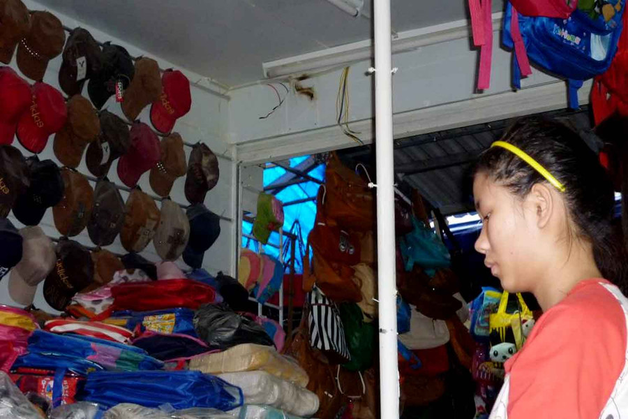 Nơi bắt điện dẫn đến cháy chợ. Ảnh: Trường An