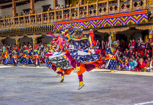 Bhutan là quốc gia mà sự giàu có được đong bằng niềm hạnh phúc của người dân. Bhutan là quốc gia mà sự giàu có được đong bằng niềm hạnh phúc của người dân.
