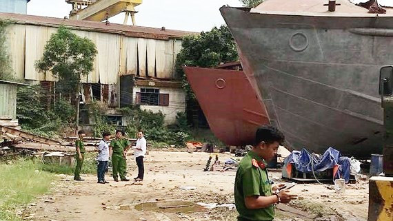 Công an phong tỏa hiện trường.