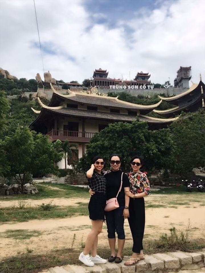  Thiền viện Trúc Lâm Viên Ngộ- chùa Trùng Sơn Cổ Tự - Tổ đình Trùng Khánh.