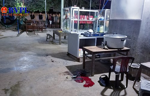 Hiện trường nơi xảy ra vụ án mạng. Ảnh: NC. 