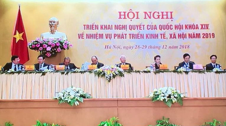 Tổng Bí thư, Chủ tịch nước Nguyễn Phú Trọng, Chủ tịch Quốc hội Nguyễn Thị Kim Ngân, cùng các Phó Thủ tướng tham gia Hội nghị với 63 địa phương. Tổng Bí thư, Chủ tịch nước Nguyễn Phú Trọng, Chủ tịch Quốc hội Nguyễn Thị Kim Ngân, cùng các Phó Thủ tướng tham gia Hội nghị với 63 địa phương.