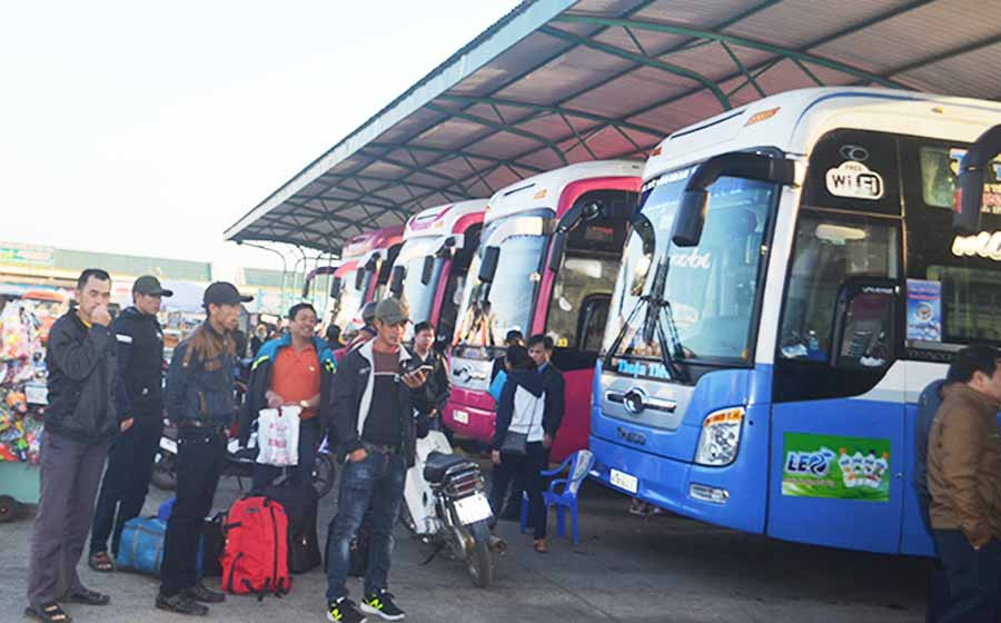 Các đơn vị vận tải đã chuẩn bị sẵn sàng phương tiện để phục vụ nhu cầu đi lại của người dân. Ảnh: L.L  Các đơn vị vận tải đã chuẩn bị sẵn sàng phương tiện để phục vụ nhu cầu đi lại của người dân. Ảnh: L.L