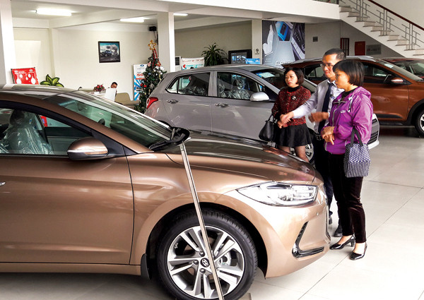 Trong khi đó, giá xe con có nhiều cơ hội giảm giá  Trong khi đó, giá xe con có nhiều cơ hội giảm giá