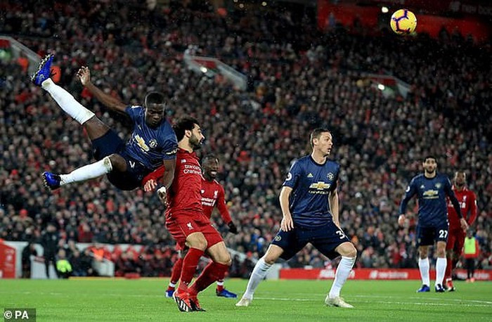  MU gục ngã trước Liverpool.