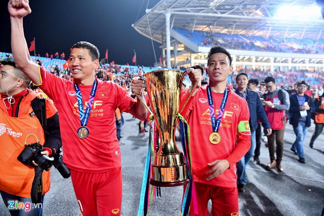  Đội trưởng Văn Quyết và Anh Đức không được giữ lại cho hành trình mới tại Asian Cup 2019. Ảnh: Minh Chiến.