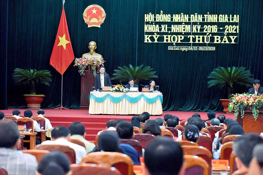 Quang cảnh kỳ họp thứ 7 HĐND tỉnh khóa XI. Ảnh: Đức Thụy