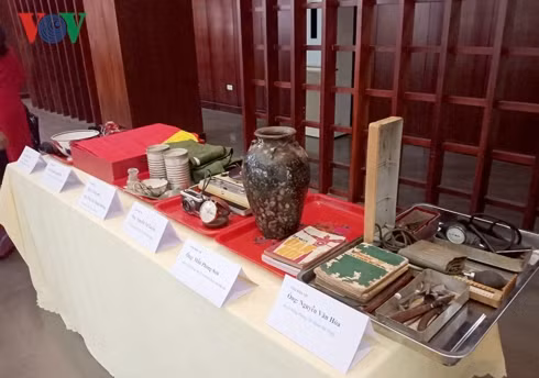  Một số hiện vật do các cá nhân hiến tặng Bảo tàng tỉnh Đắk Lắk.
