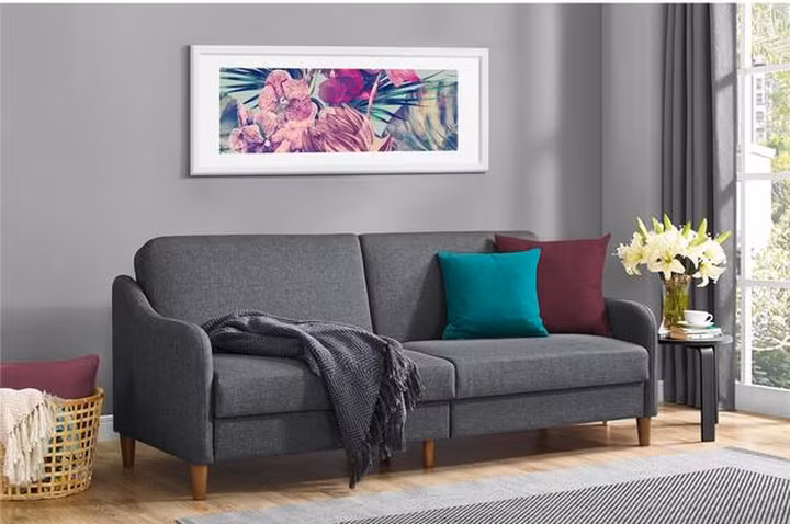 Đường nét bo tròn mềm mại, khung gỗ tự nhiên chắc chắn, đa dạng màu sắc, được rất nhiều bạn trẻ ưa thích. 