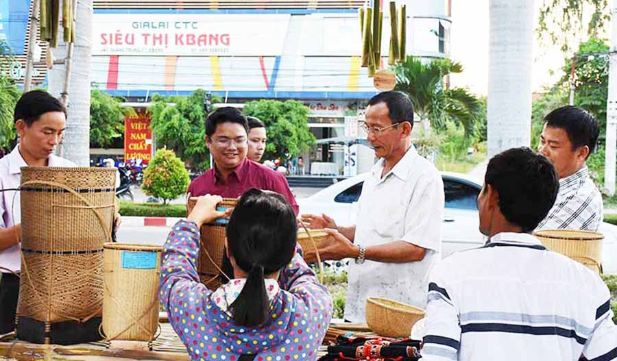 Năm 2018, huyện Kbang tổ chức Ngày hội du lịch, góp phần thúc đẩy sự phát triển kinh tế-xã hội địa phương. Ảnh: M.T