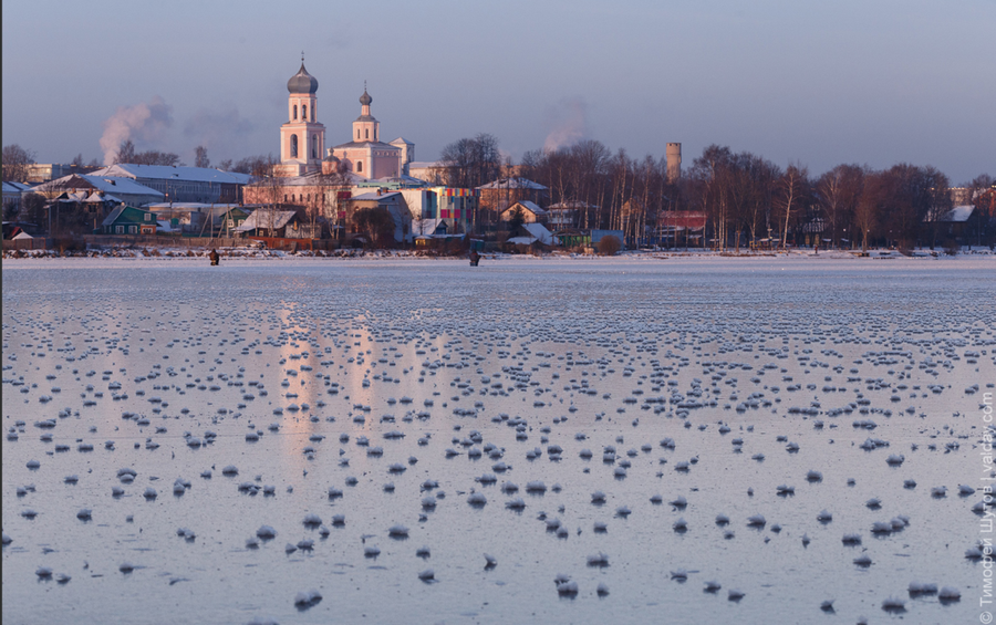 Vẻ đẹp của hồ nước ngọt Valdai thuộc vùng tây bắc nước Nga vào mùa đông