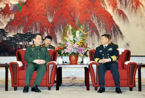 Thượng tướng Nguyễn Trọng Nghĩa và Thượng tướng Miêu Hoa Thượng tướng Nguyễn Trọng Nghĩa và Thượng tướng Miêu Hoa