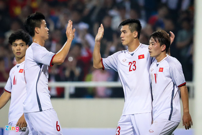 Tiến Linh (số 23) chưa dám tự tin sẽ thay thế Anh Đức ở tuyển Việt Nam.