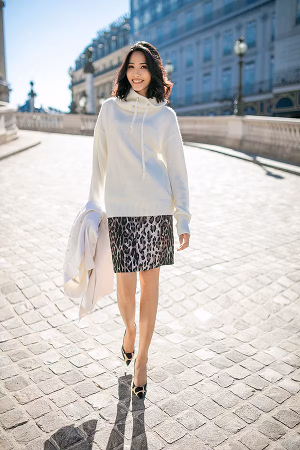 Họa tiết da động vật hot trend mùa thời trang 2018 tiếp tục được chọn lựa để mang tới các mẫu sản phẩm cho dịp cuối năm và đầu xuân 2019.