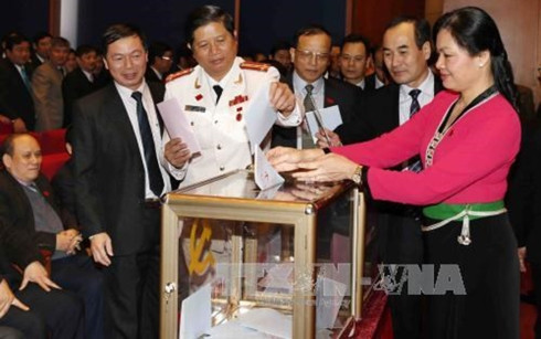 Đảng, nhân dân cần những lãnh đạo có năng lực, uy tín và đạo đức (Ảnh: TTXVN) Đảng, nhân dân cần những lãnh đạo có năng lực, uy tín và đạo đức (Ảnh: TTXVN)