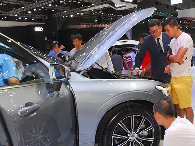  Lượng mua sắm xe đang tăng cao ở Việt nam