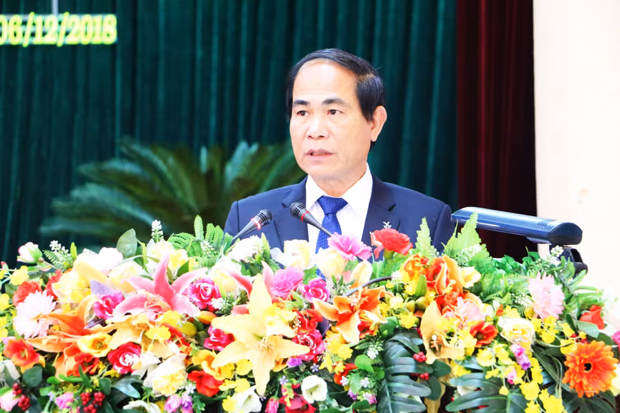 Chủ tịch UBND tỉnh thông qua tờ trình bầu bổ sung chức danh Ủy viên UBND tỉnh nhiệm kỳ 2016-2021