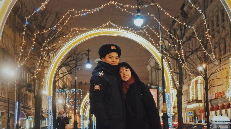 Nguyễn Hoàng Anh và một nửa của mình trong mùa Giáng sinh