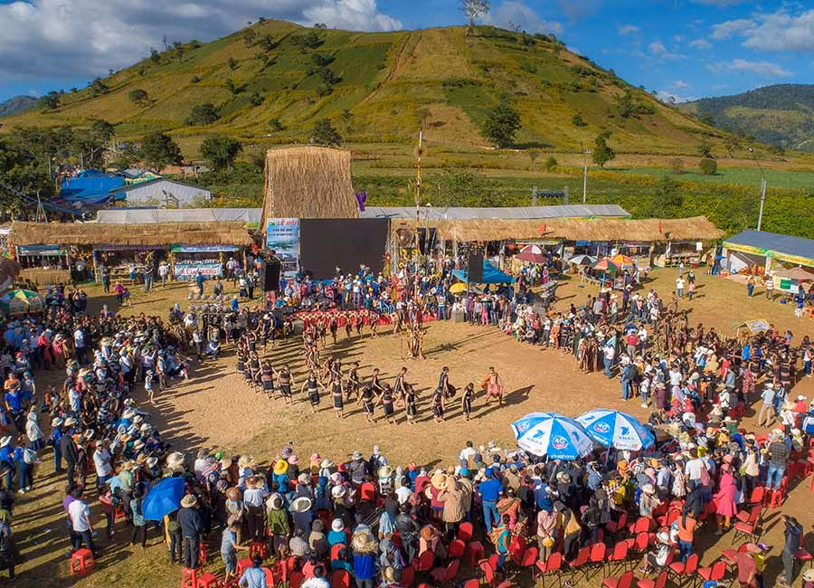 Lễ hội hoa dã quỳ-núi lửa Chư Đăng Ya năm 2018 thu hút khoảng 145 ngàn khách trong và ngoài tỉnh. Ảnh: Phan Nguyên