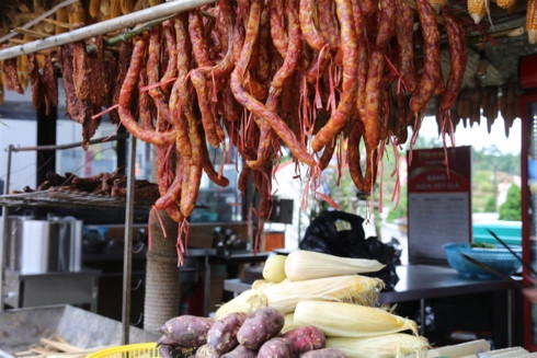 Phiên chợ vùng cao