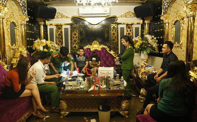 Hiện trường nơi bắt giữ 13 đối tượng sử dụng chất ma túy. Hiện trường nơi bắt giữ 13 đối tượng sử dụng chất ma túy.