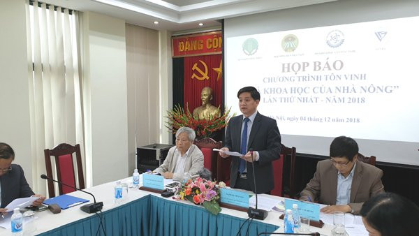 Ông Phạm Tiến Nam, Phó Chủ tịch BCH Trung ương Hội Nông dân Việt Nam, Trưởng ban Tổ chức chương trình 