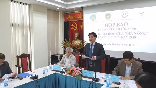 Ông Phạm Tiến Nam, Phó Chủ tịch BCH Trung ương Hội Nông dân Việt Nam, Trưởng ban Tổ chức chương trình 