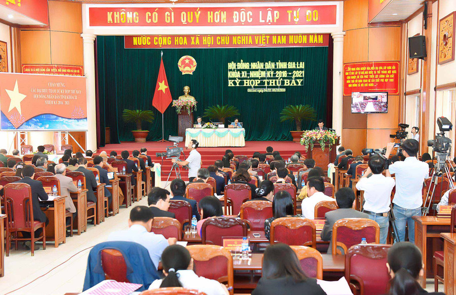 Quang cảnh buổi khai mạc Kỳ họp thứ 7-HĐND tỉnh khóa XI. Ảnh Đức Thụy