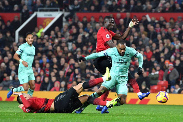 Tình huống dẫn đến bàn thắng thứ 2 của Arsenal. Tình huống dẫn đến bàn thắng thứ 2 của Arsenal.