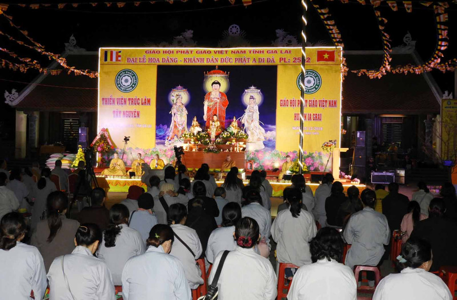 Toàn cảnh Đại lễ. Ảnh: Thanh Nhật Toàn cảnh Đại lễ. Ảnh: Thanh Nhật