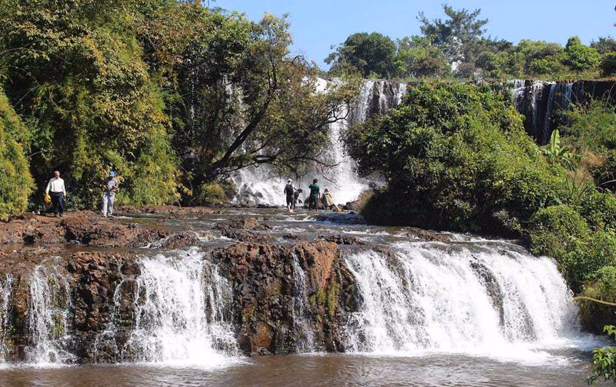 Hùng vĩ thác mơ. Ảnh: Hương Thảo