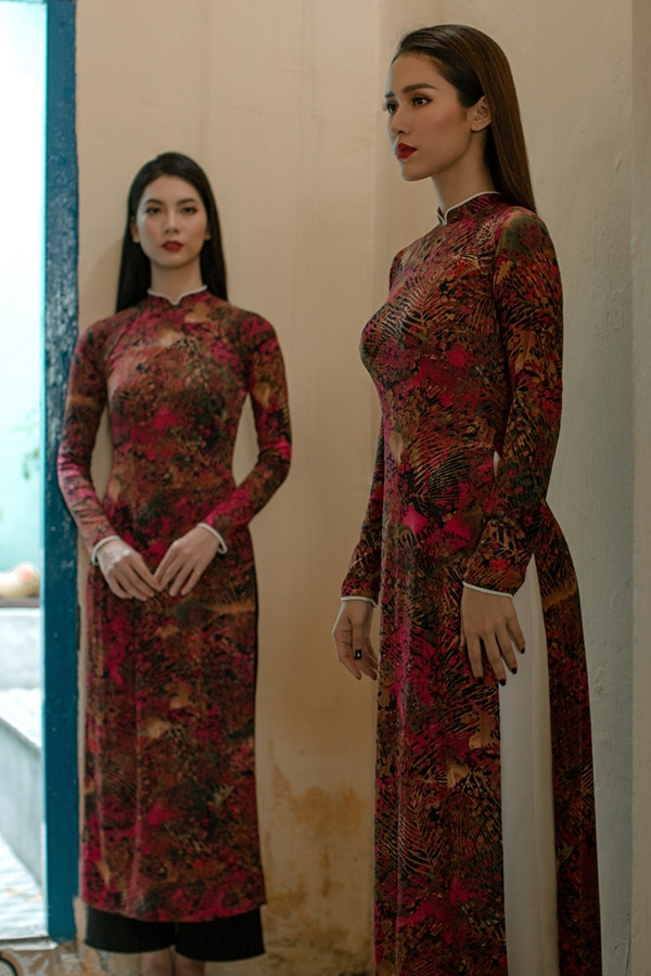 Nhiếp ảnh: Alex Cui. Stylist: NG Hà. Trang điểm và làm tóc: Trung Lạc. Nhiếp ảnh: Alex Cui. Stylist: NG Hà. Trang điểm và làm tóc: Trung Lạc.