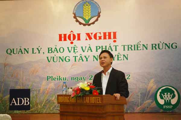 Thứ trưởng Bộ NN&PTNT Hà Công Tuấn phát biểu tại hội nghị. Ảnh: Nguyễn Giác Thứ trưởng