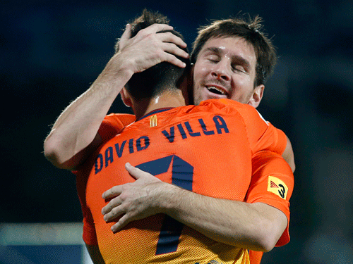 Messi tiếp tục bùng nổ ghi lập "cú đúp" giúp Barca giữ vững ngôi đầu. Messi tiếp tục bùng nổ ghi lập